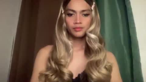 Snapshot of sexynakedweapon chatting on 26, 5, 2026 LIEZEL online show from 26, 5, 2026