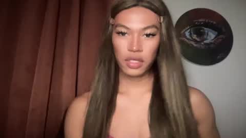 Snapshot of sexynakedweapon chatting on 28, 5, 2026 LIEZEL online show from 28, 5, 2026