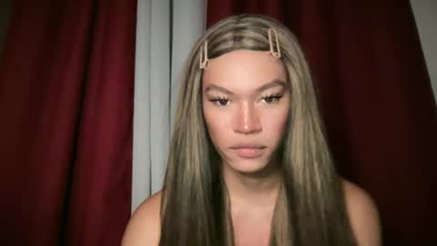 Snapshot of sexynakedweapon chatting on 2, 6, 2026 LIEZEL online show from 2, 6, 2026