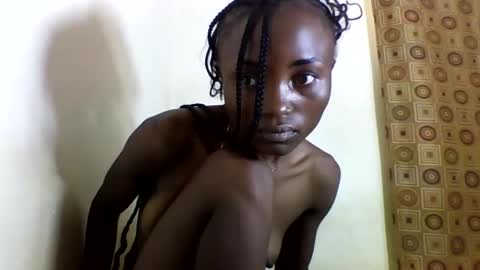 VIVIAN online show from 8, 3, 2025