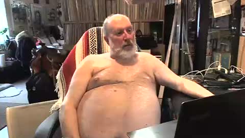 Snapshot of sexyolbear chatting on 7, 1, 2025 Grizz Lee Bear online show from 7, 1, 2025