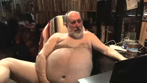Snapshot of sexyolbear chatting on 17, 1, 2025 Grizz Lee Bear online show from 17, 1, 2025
