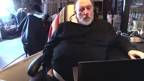 Snapshot of sexyolbear chatting on 11, 2, 2025 Grizz Lee Bear online show from 11, 2, 2025