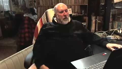 Snapshot of sexyolbear chatting on 14, 2, 2025 Grizz Lee Bear online show from 14, 2, 2025