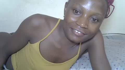 Snapshot of sexypetite4 chatting on 10, 7, 2026 SHARON online show from 10, 7, 2026