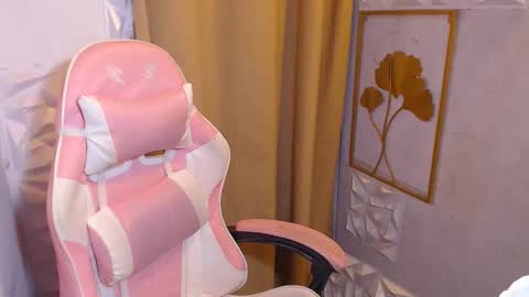 Snapshot of sexypinayirish chatting on 19, 11, 2025 IRISH online show from 19, 11, 2025