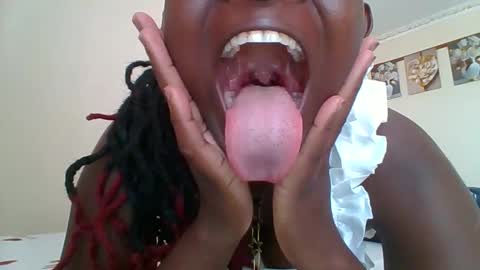 Snapshot of sexyreddebony chatting on 29, 12, 2024 sexyreddebony online show from 29, 12, 2024