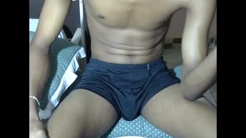 Snapshot of sexyromeo_bbc chatting on 16, 10, 2025 Enzo online show from 16, 10, 2025