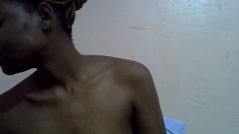 Snapshot of sexyshaz22 chatting on 19, 4, 2026 sexyshaz22 online show from 19, 4, 2026