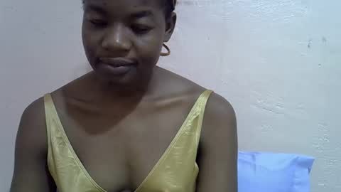 Snapshot of sexyshaz22 chatting on 23, 4, 2026 sexyshaz22 online show from 23, 4, 2026