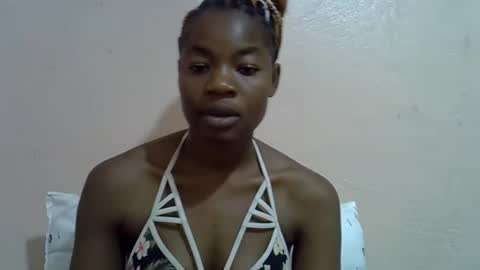 Snapshot of sexyshaz22 chatting on 3, 5, 2026 sexyshaz22 online show from 3, 5, 2026
