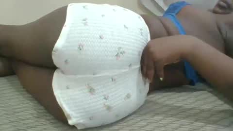 Snapshot of sexysleeky chatting on 21, 11, 2025 PAULINE online show from 21, 11, 2025