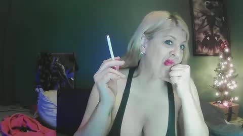 Snapshot of sexystripper69 chatting on 10, 12, 2024 sexystripper69 online show from 10, 12, 2024