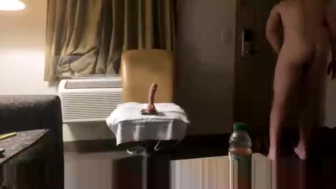 Smooth bi guy online show from 26, 5, 2026
