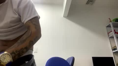 Snapshot of sexywhite_col chatting on 6, 11, 2025 sexywhite_col online show from 6, 11, 2025