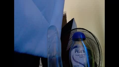 Blue online show from 22, 2, 2025