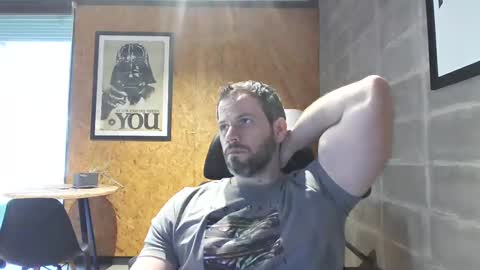 Snapshot of shad0w_hunter chatting on 26, 2, 2025 shad0w_hunter online show from 26, 2, 2025