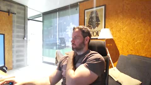 shad0w_hunter online show from 7, 5, 2026