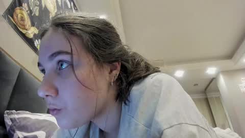 Snapshot of shadow_raffi chatting on 1, 3, 2025 shadow_raffi online show from 1, 3, 2025