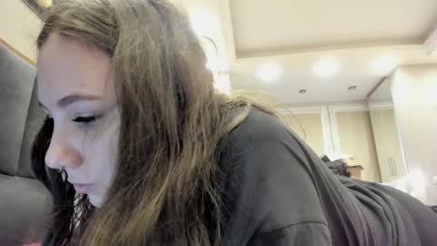 Snapshot of shadow_raffi chatting on 9, 3, 2025 shadow_raffi online show from 9, 3, 2025