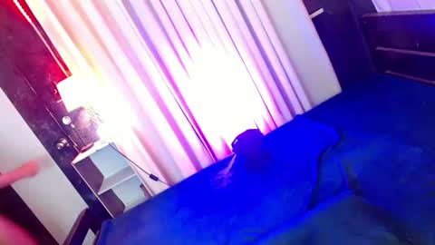 MISS SHANE online show from 26, 2, 2025