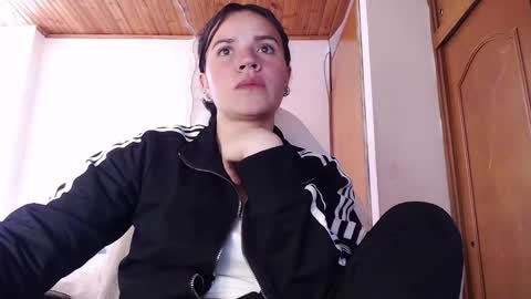 Snapshot of shanel_lozano chatting on 4, 2, 2026 shanel_lozano online show from 4, 2, 2026