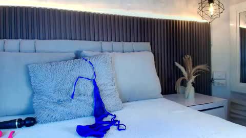 SHANON online show from 9, 2, 2026