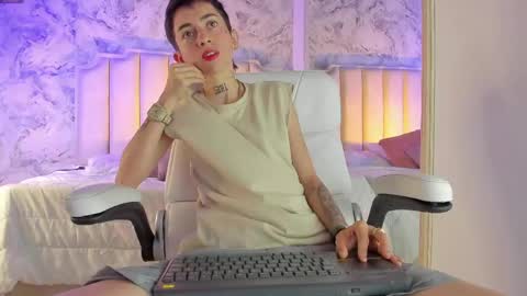 Snapshot of shantal_thompson21 chatting on 16, 5, 2026 Shantal online show from 16, 5, 2026