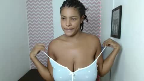 Snapshot of shantalcarson chatting on 29, 9, 2025 Dayana online show from 29, 9, 2025