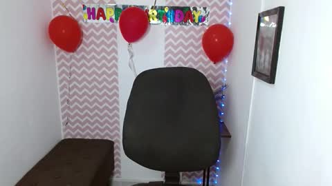 Snapshot of shantalcarson chatting on 5, 1, 2026 Dayana online show from 5, 1, 2026