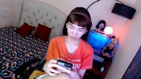 SHANTA FOX  s online show from 28, 10, 2025