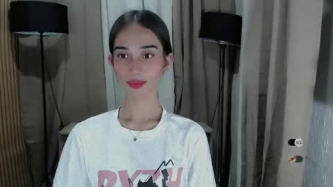 Snapshot of shantallfuckdoll chatting on 19, 5, 2026 shantallfuckdoll online show from 19, 5, 2026