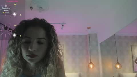 Shantal online show from 13, 4, 2026