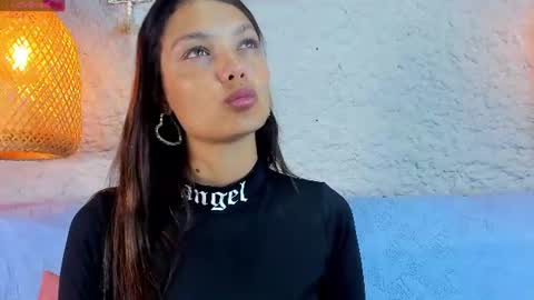 shantallvegga1 online show from 17, 6, 2026