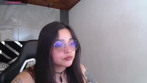 Shantall online show from 18, 10, 2025