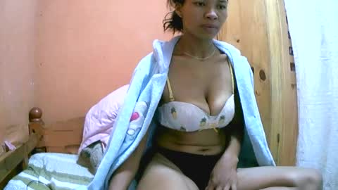 Snapshot of shanyarise chatting on 5, 8, 2026 ShanyaRise online show from 5, 8, 2026