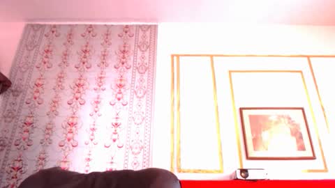 Snapshot of shanyferrati chatting on 27, 12, 2024 SHANYF online show from 27, 12, 2024