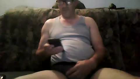 Snapshot of shaomy711 chatting on 18, 11, 2025 excelo21 online show from 18, 11, 2025