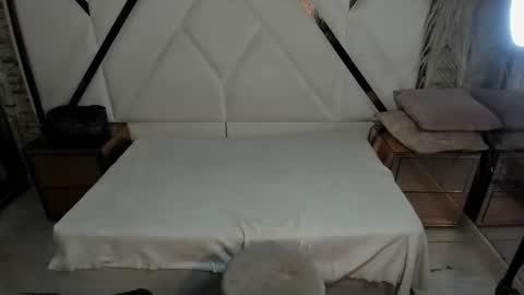 Snapshot of shara_oz chatting on 14, 2, 2026 Shara Oz online show from 14, 2, 2026