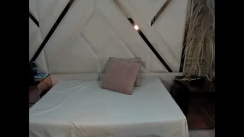 Snapshot of shara_oz chatting on 27, 2, 2026 Shara Oz online show from 27, 2, 2026