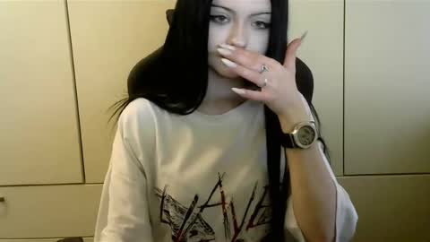 Angie online show from 14, 10, 2025
