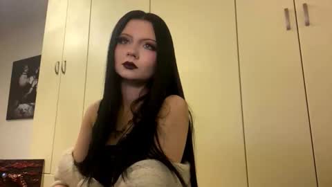 Angie online show from 16, 10, 2025