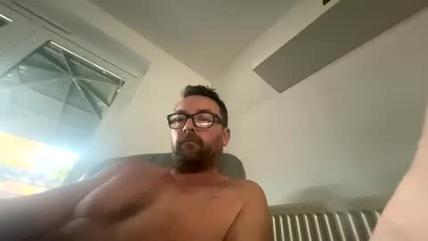 Snapshot of sharksboy16 chatting on 9, 11, 2025 Sharksboy online show from 9, 11, 2025