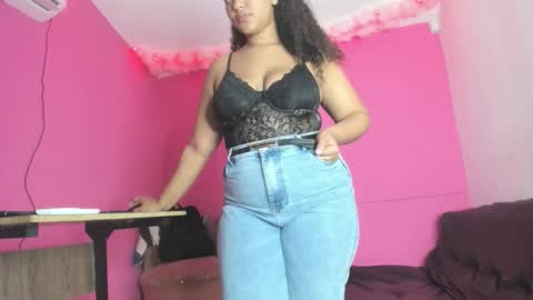 Sharlot online show from 18, 11, 2025