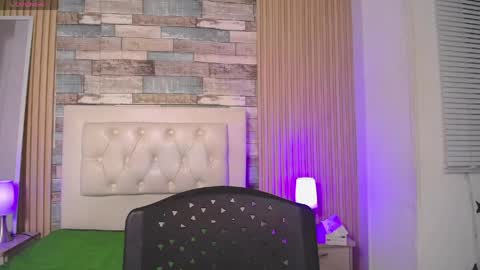 Sharlot online show from 5, 6, 2026