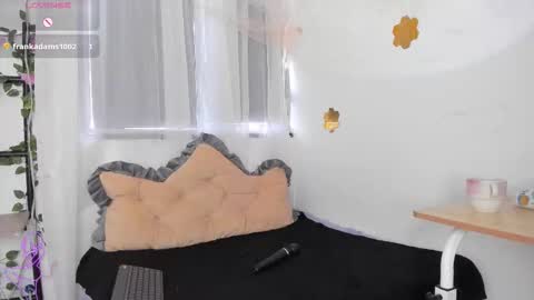 Snapshot of sharlot_montalvo chatting on 6, 1, 2026 Sharlot online show from 6, 1, 2026