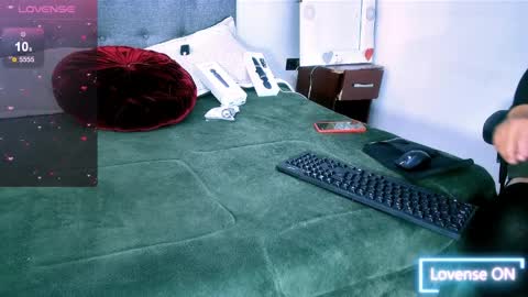 sharlott_3 online show from 9, 4, 2026