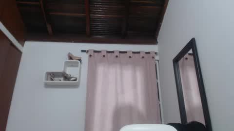 Snapshot of sharlotte_mom chatting on 18, 2, 2025 sharlotte  online show from 18, 2, 2025