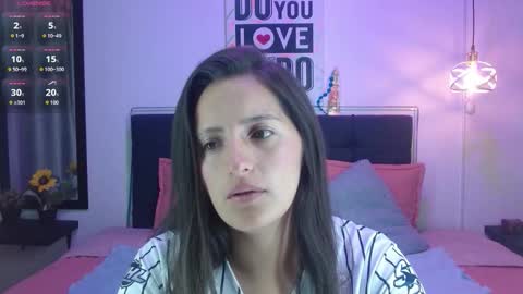 Snapshot of sharon_10_ chatting on 4, 10, 2025 sharon_10_ online show from 4, 10, 2025
