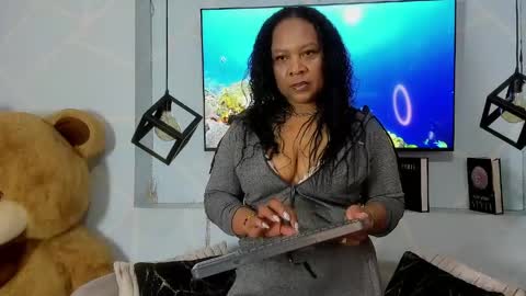 Snapshot of sharon_noa chatting on 18, 4, 2026 Sharon Noa online show from 18, 4, 2026